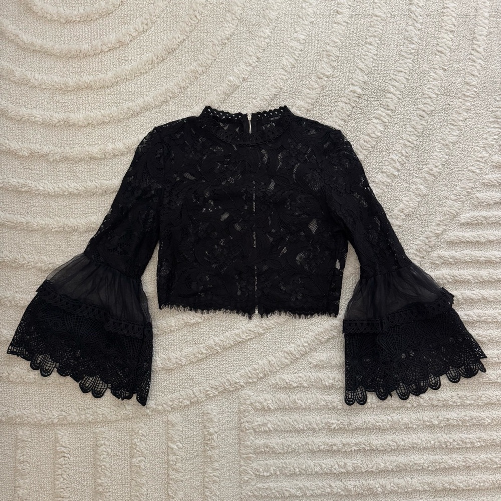 Forever 21 Black Lace Cropped Top With Dramatic Bell Sleeves Womens Small